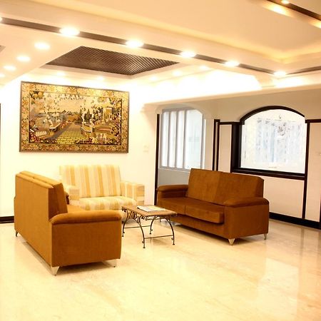Hotel New Park At Dal Lake Srīnagar Екстериор снимка