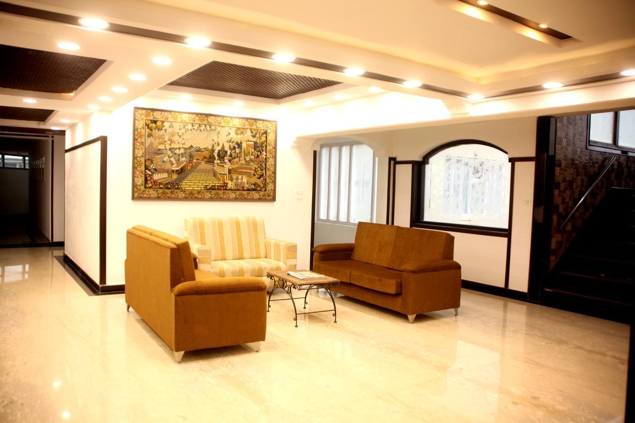 Hotel New Park At Dal Lake Srīnagar Екстериор снимка