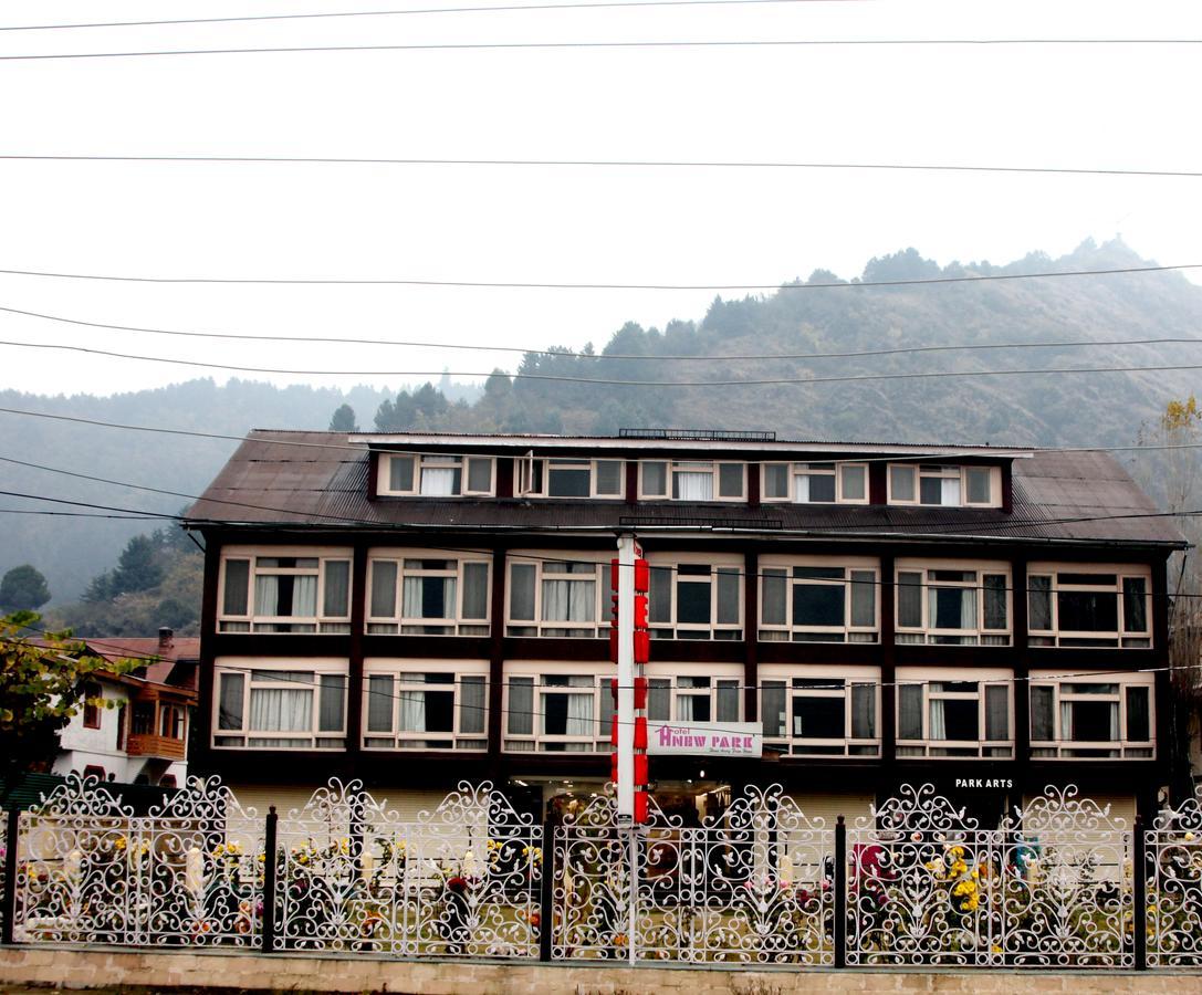 Hotel New Park At Dal Lake Srīnagar Екстериор снимка