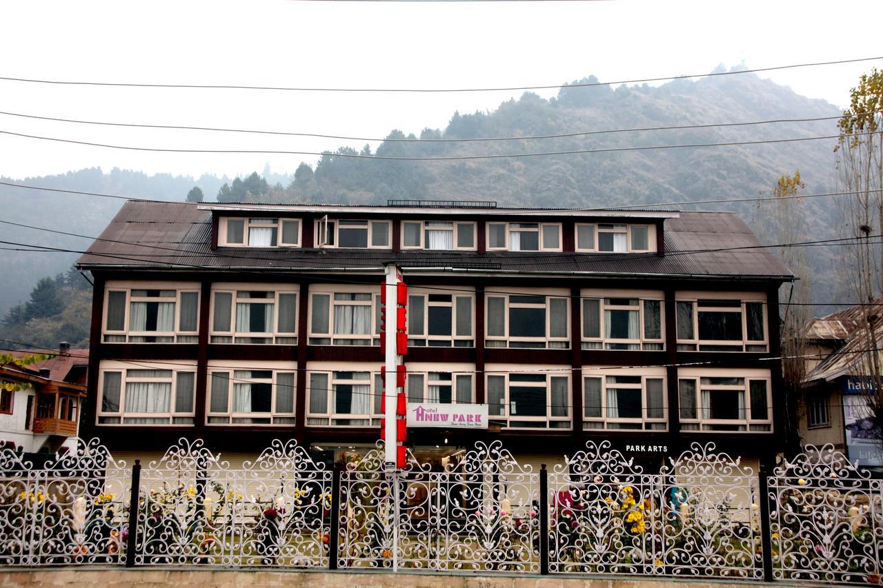Hotel New Park At Dal Lake Srīnagar Екстериор снимка