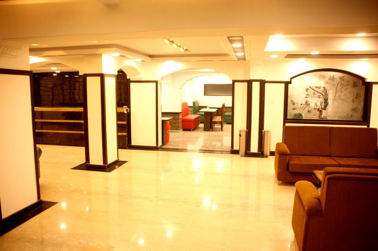 Hotel New Park At Dal Lake Srīnagar Екстериор снимка