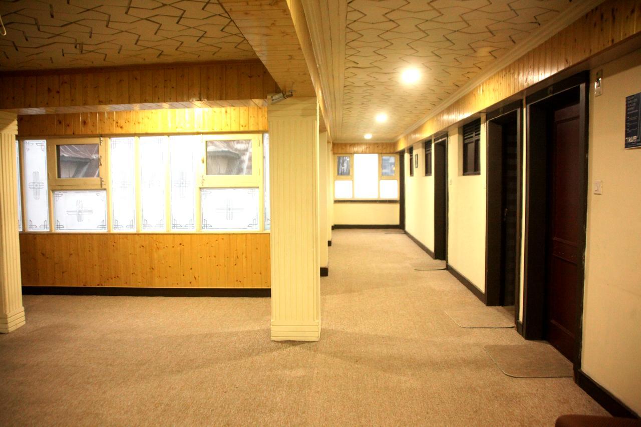 Hotel New Park At Dal Lake Srīnagar Екстериор снимка
