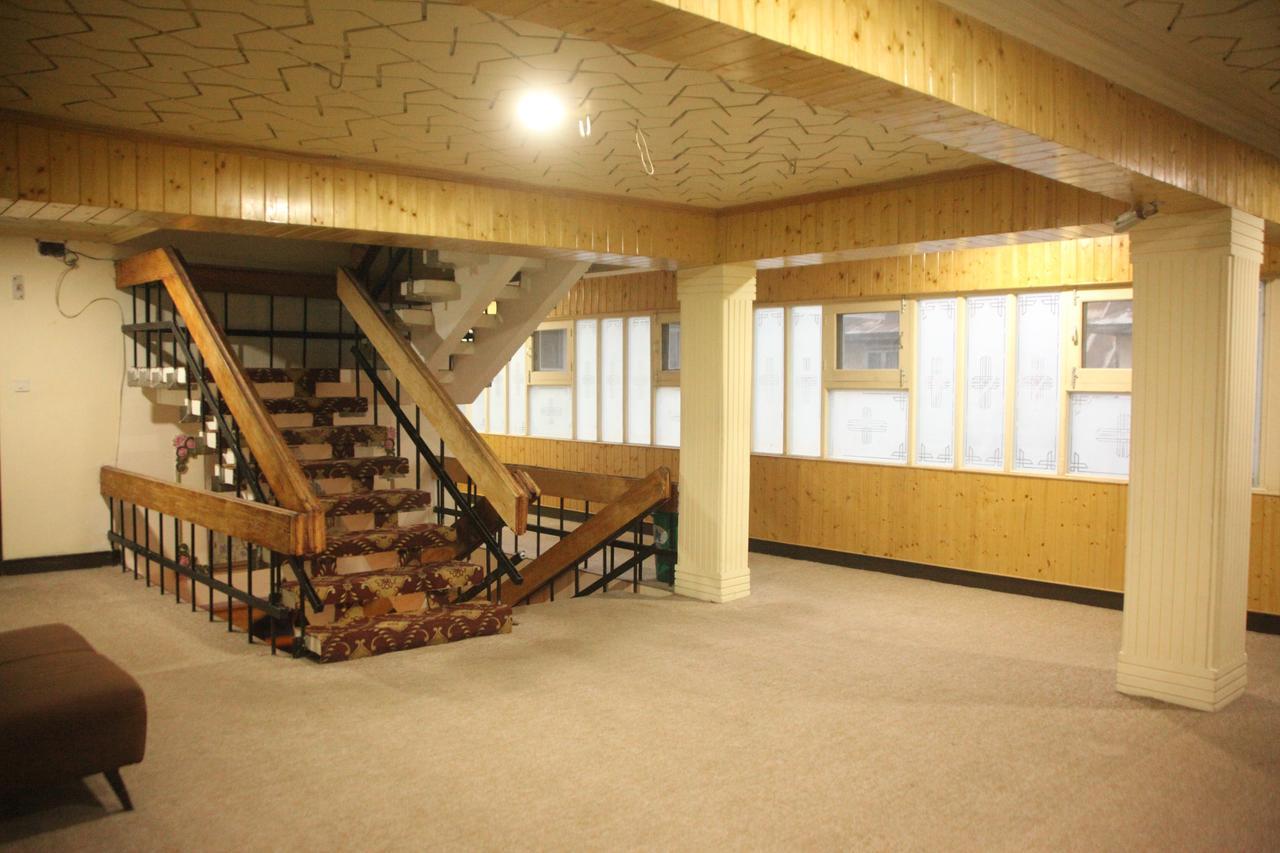 Hotel New Park At Dal Lake Srīnagar Екстериор снимка